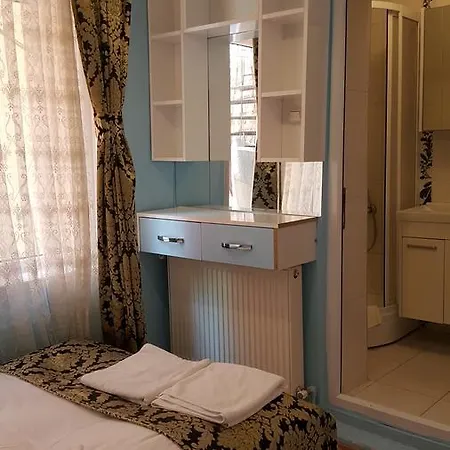 Tulip בית הארחה