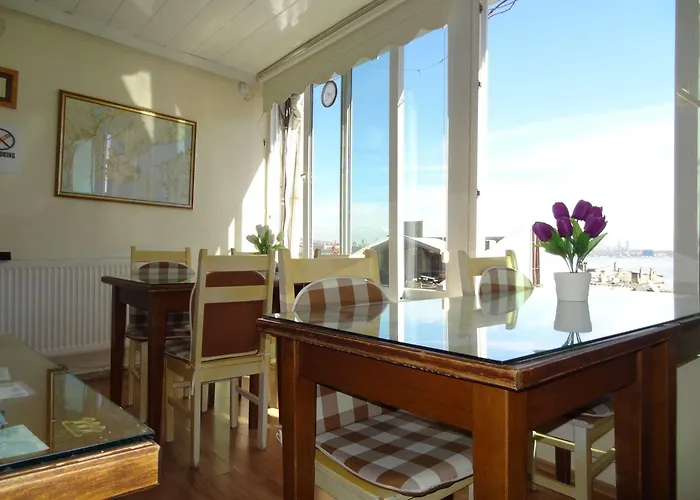 Tulip Homestay Istanbul